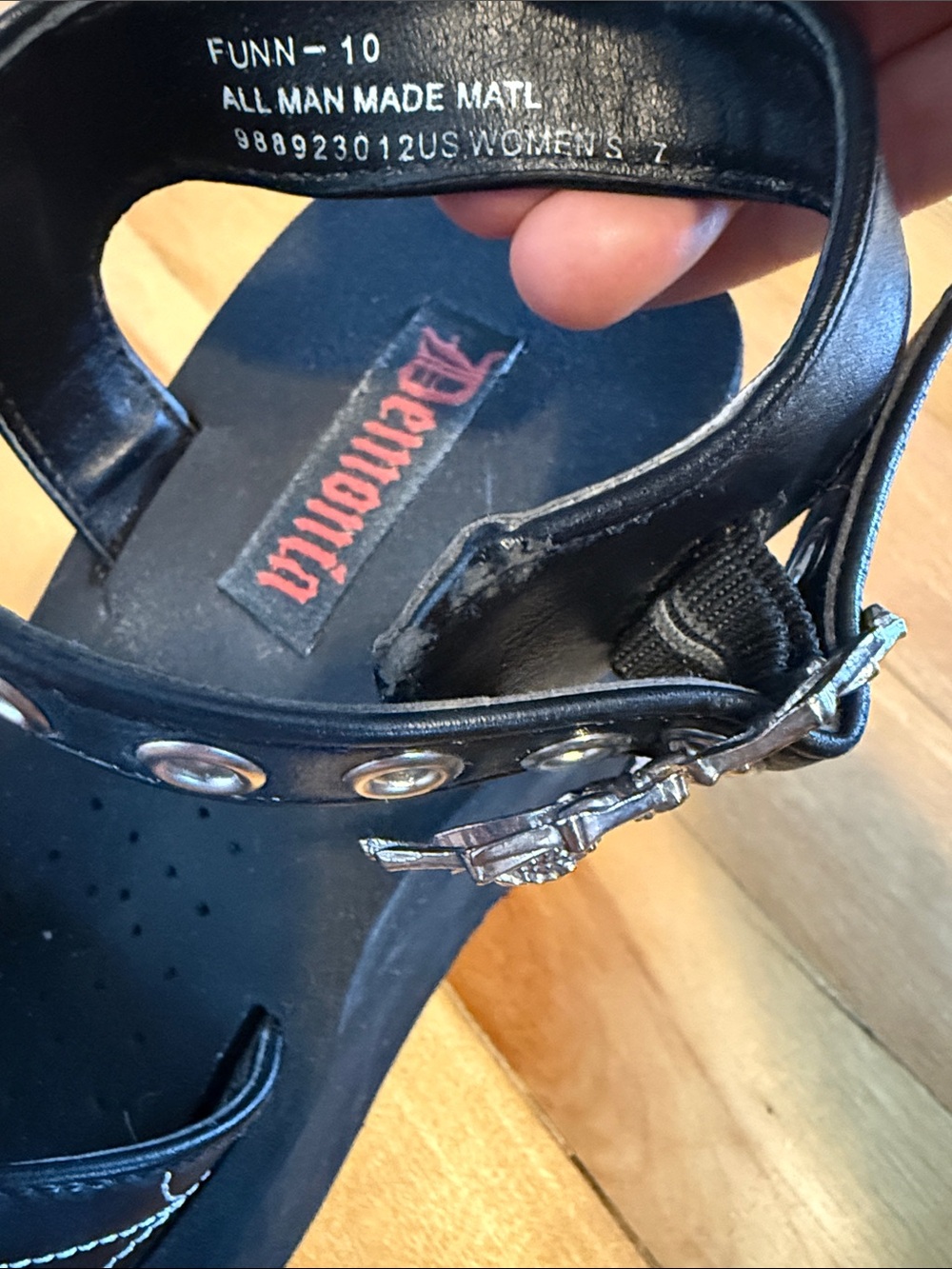 Demonia spiderweb platform sandals - size 7 - Picture 8 of 8